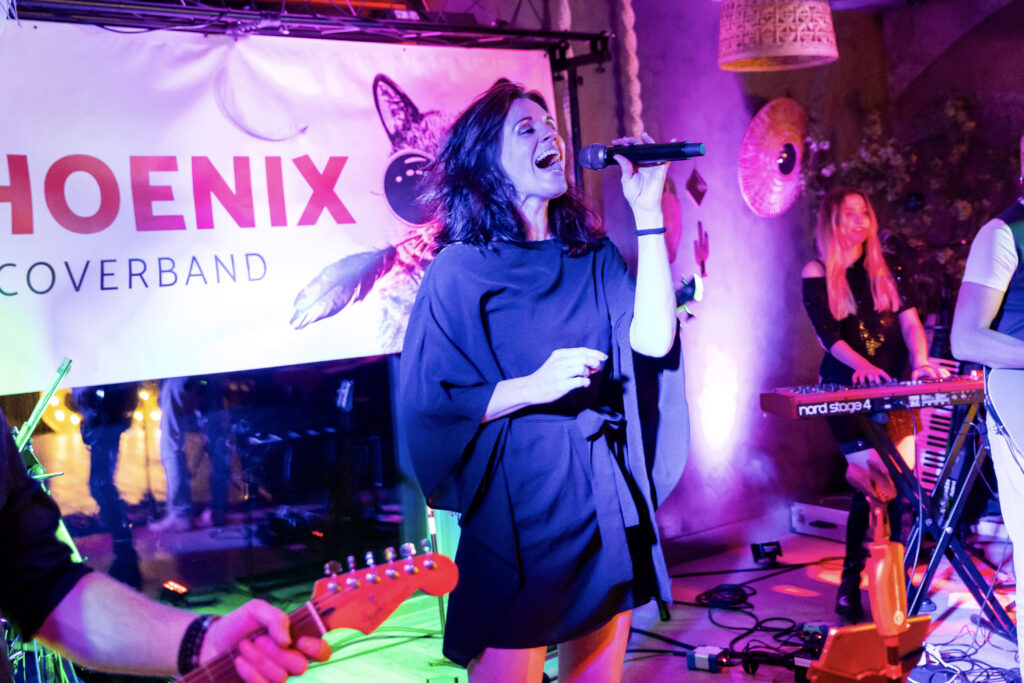 Phoenixcoverband.nl bruiloften en bedrijfsevents